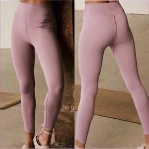 Free People Modern Sculpt Leggings In Elderberry Blush. NWOT! Sz XS/S & M/L